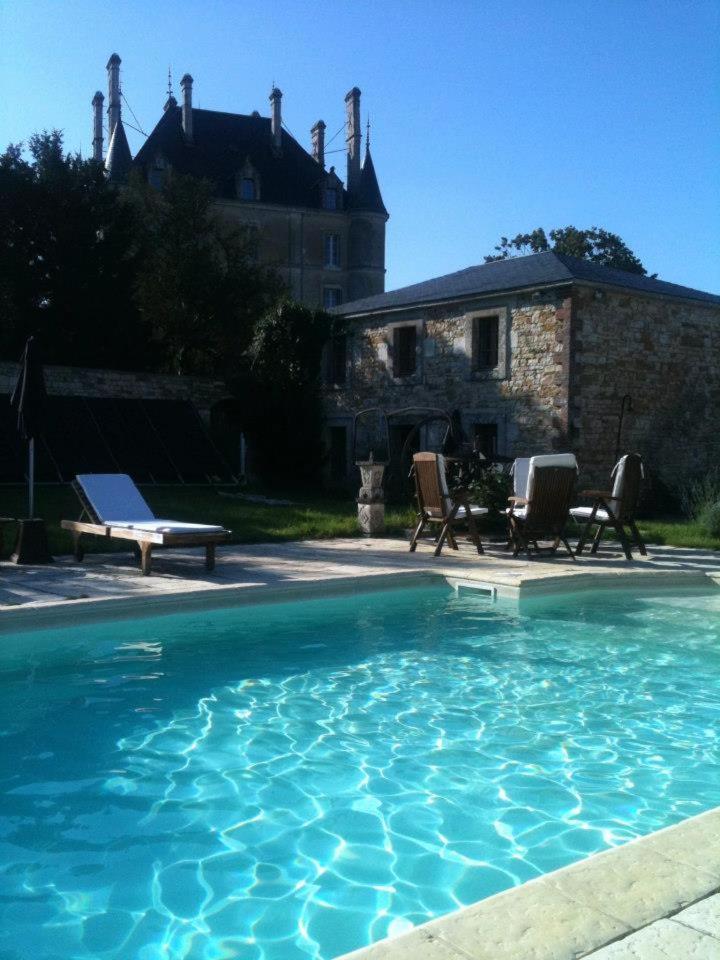 Chateau Le Puybelliard Bed and Breakfast Chantonnay Exterior foto
